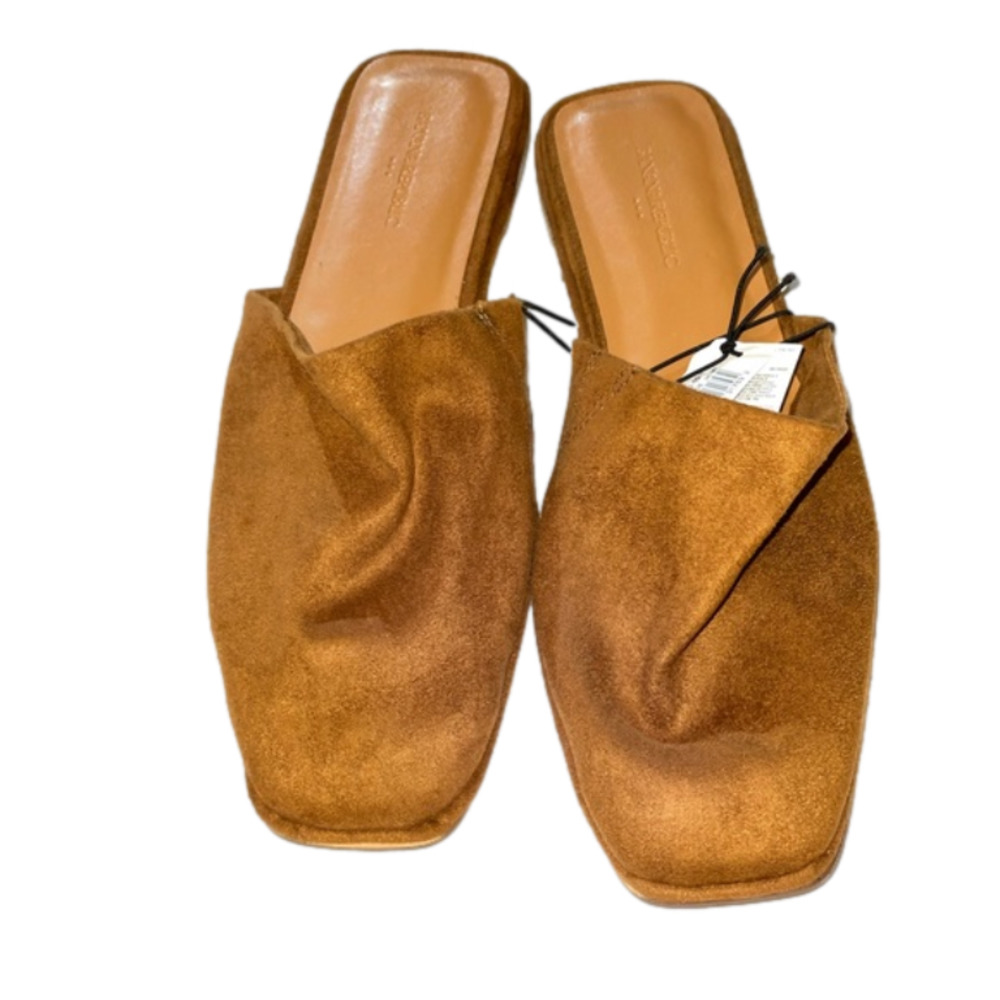 BANANA Republic Tan Flats Mules Slide On Shoes 9